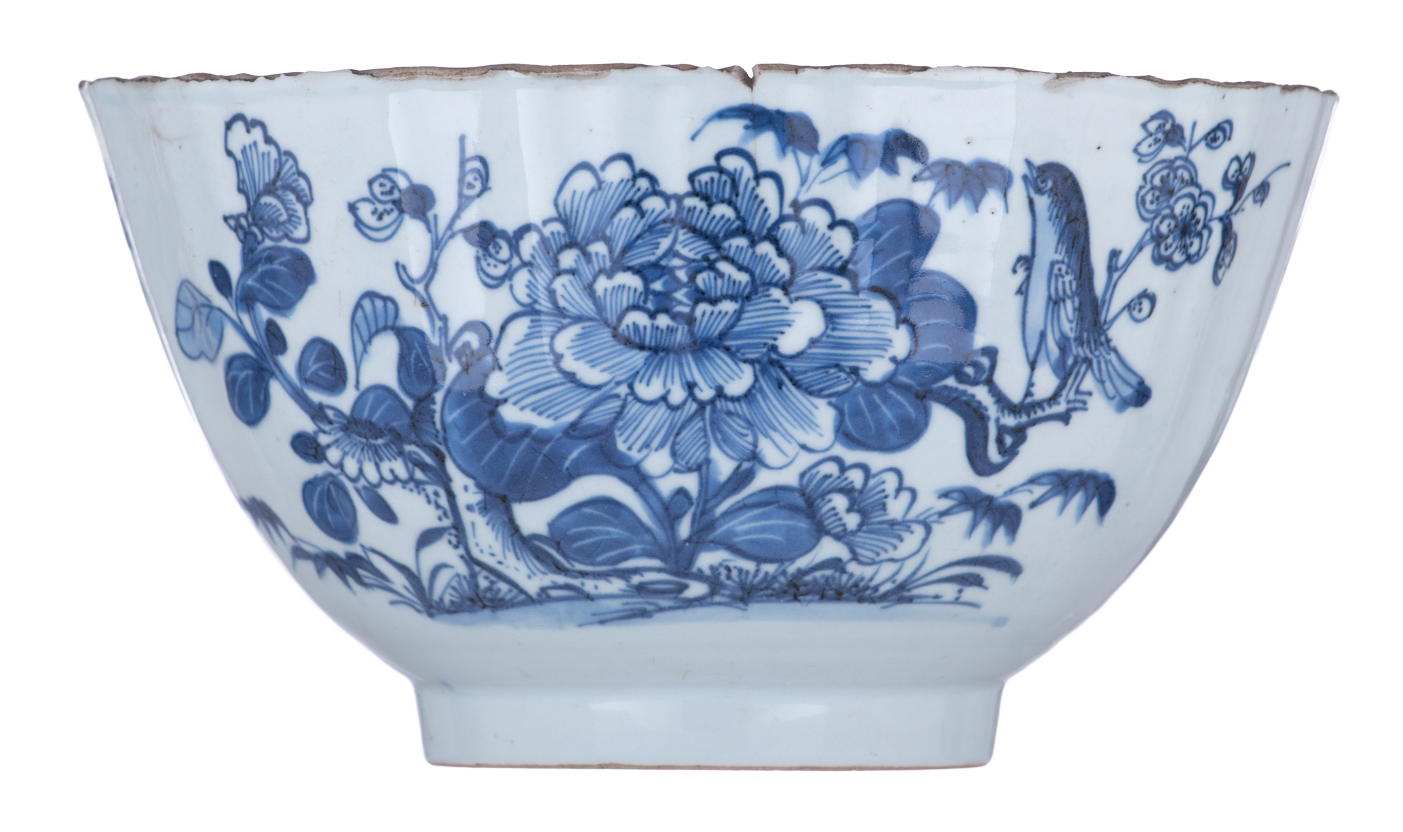 A Chinese blue and white lobed bowl, the front and reverse decorated with a bird and peony branches, - Image 4 of 7