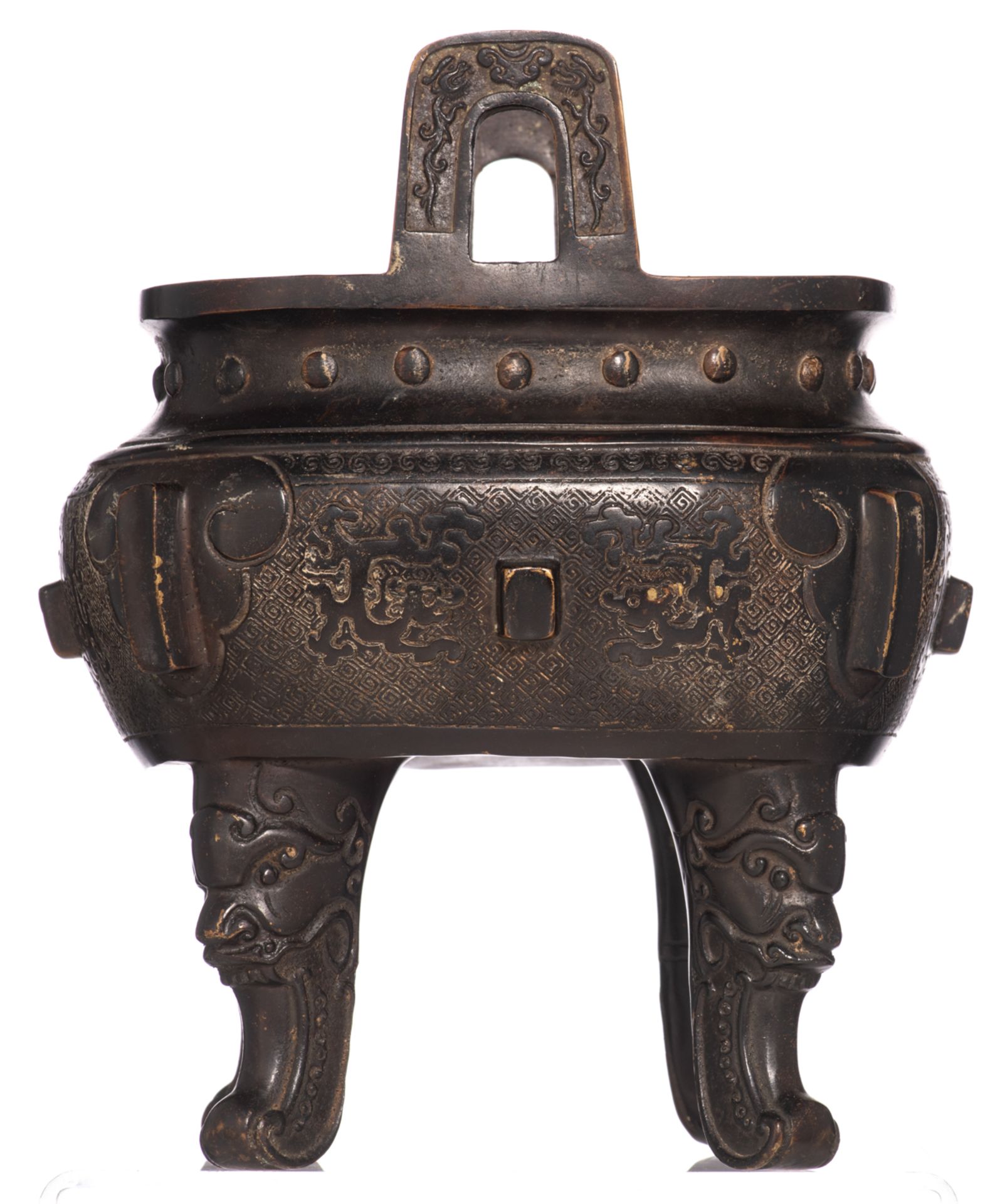 A Chinese archaic-style patinated quadrangular bronze incense burner, the legs mythical head-shaped, - Bild 4 aus 8