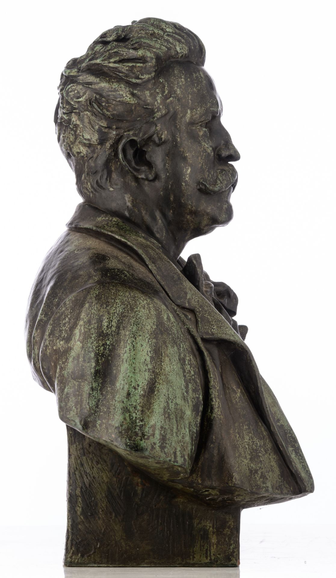 Darcq A., the bust of a nobleman, dated 1888, green patinated bronze, H 69 cm - Bild 4 aus 8