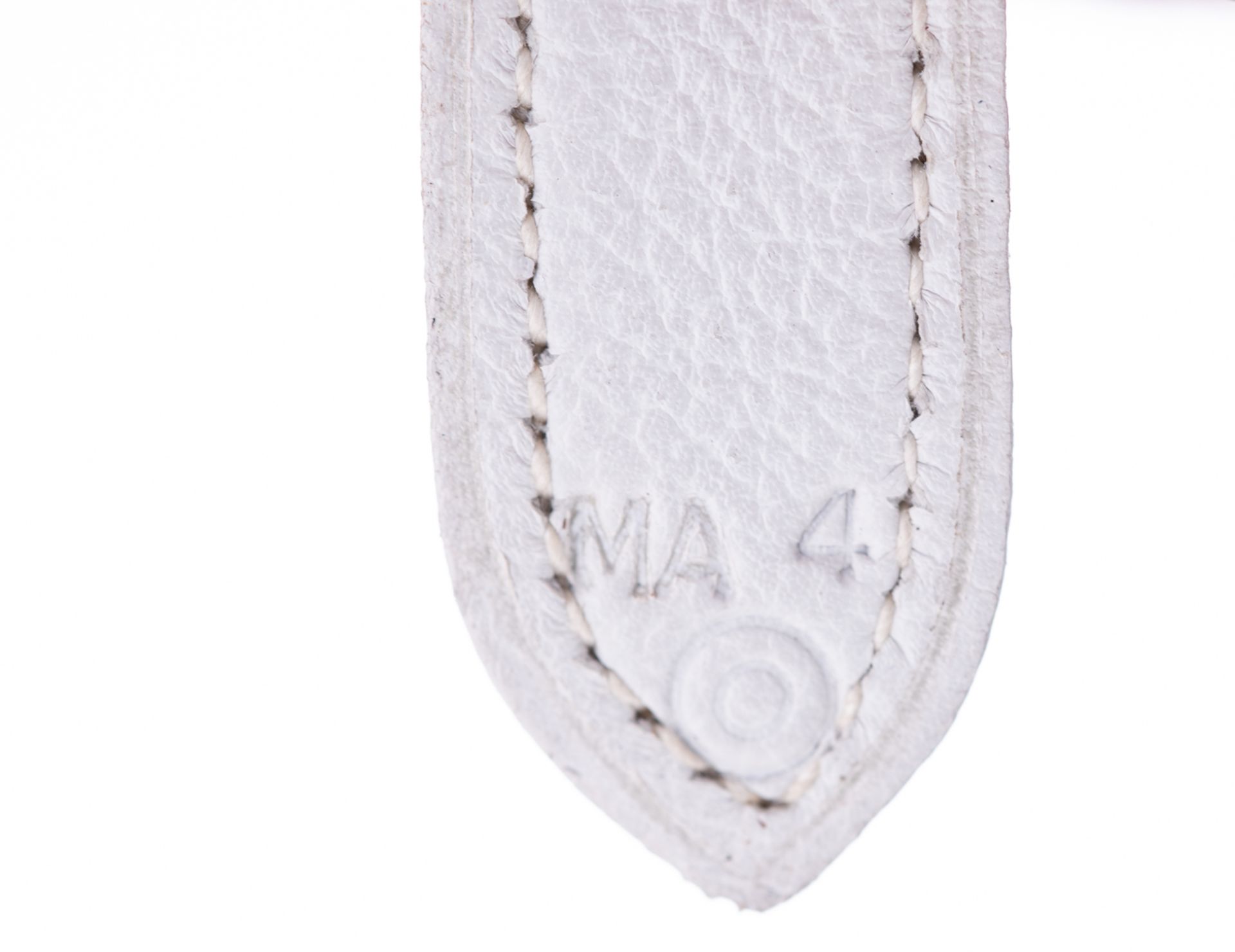 A vintage Hermès white leather 'duffle bamboo' handbag, H 19 - W 22 cm - Image 17 of 18
