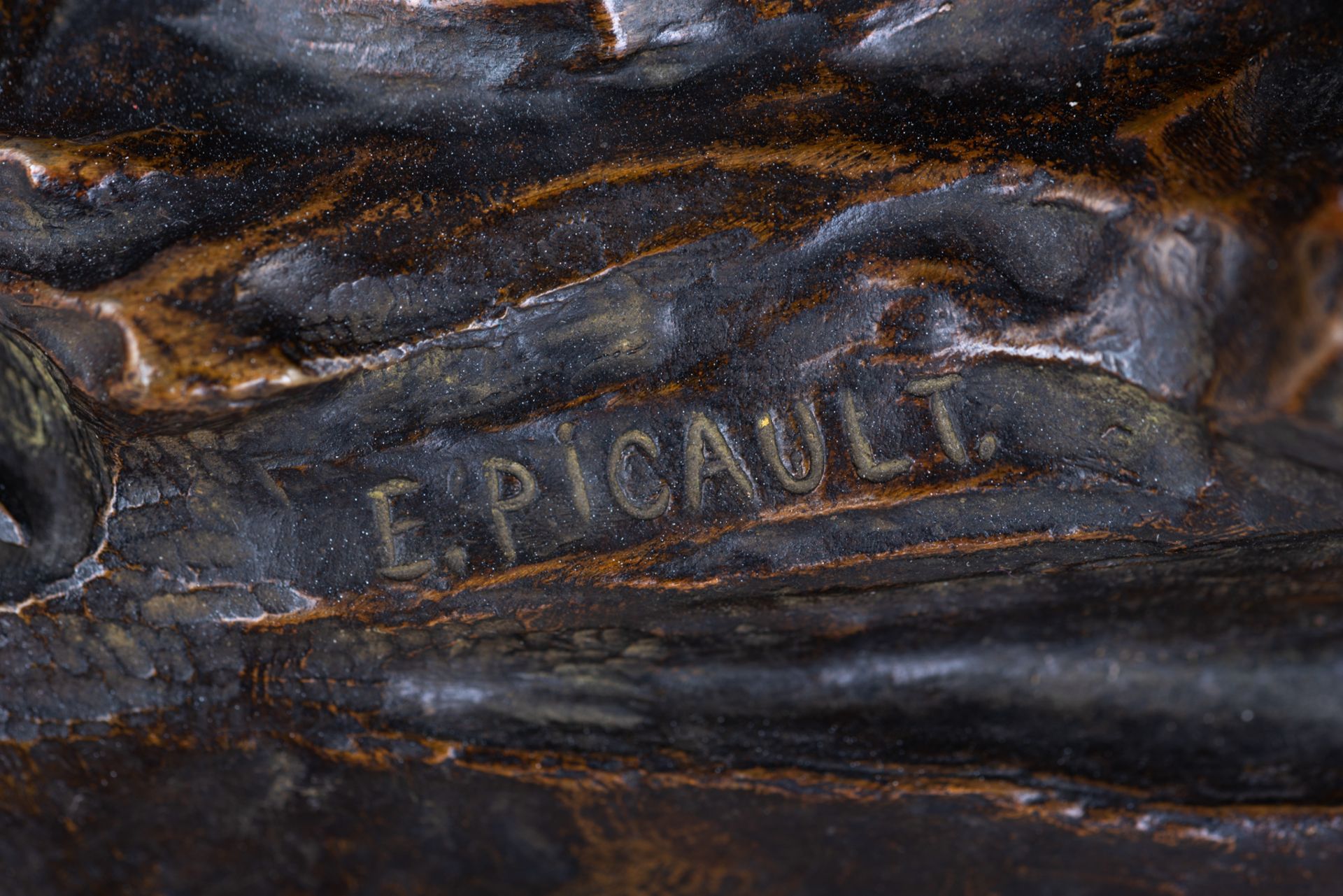 Picault E., 'Propter Gloriam' (For the Glory), patinated bronze H 33 cm - Bild 6 aus 7