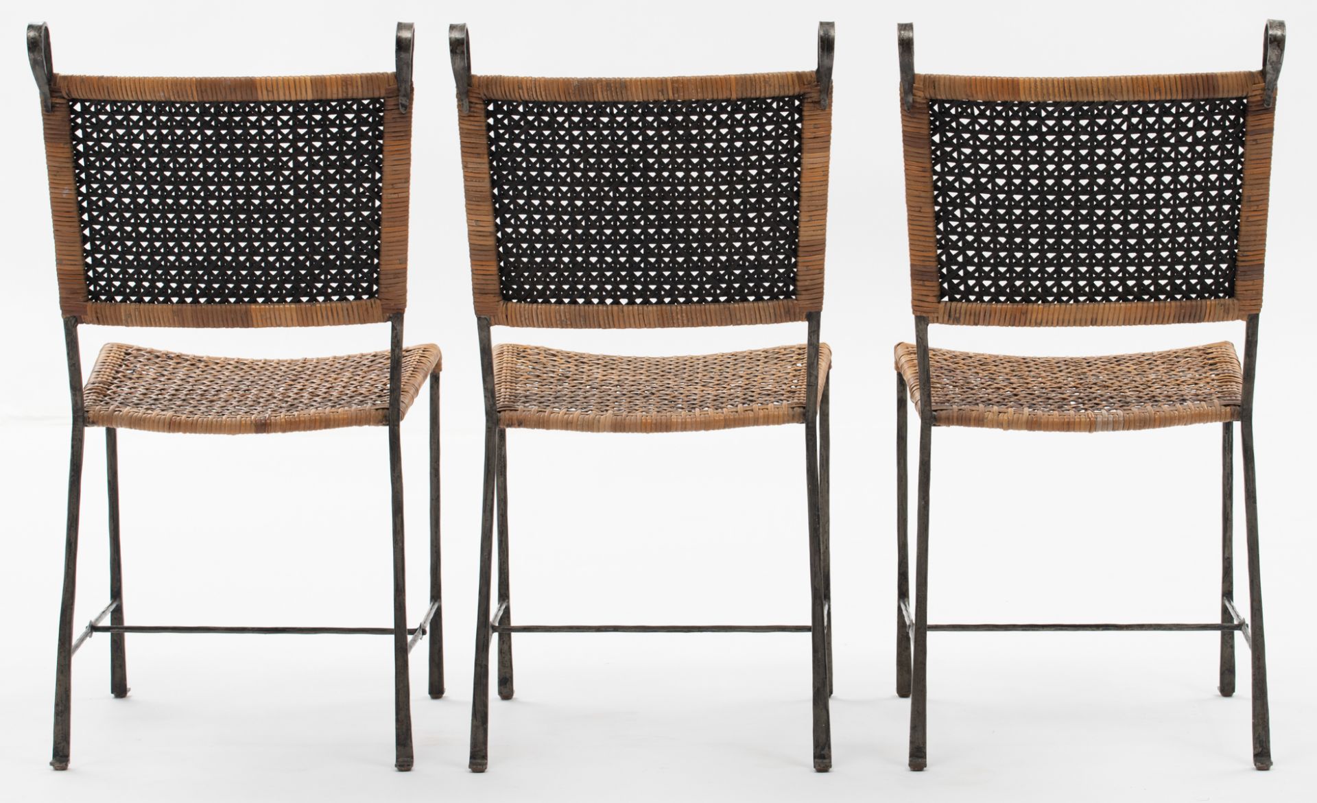 A set of six chairs by Ched Berenguer-Topacio, cast iron and rattan, H 91 - W 46 - D 55 cm - Bild 19 aus 22