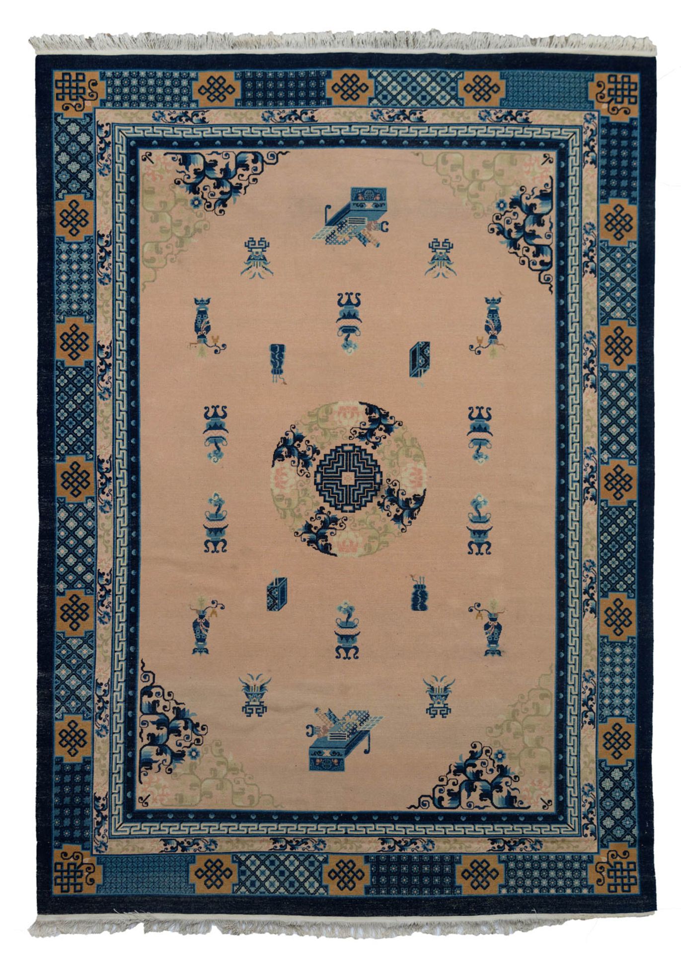 A Chinese woollen rug - Bild 2 aus 3