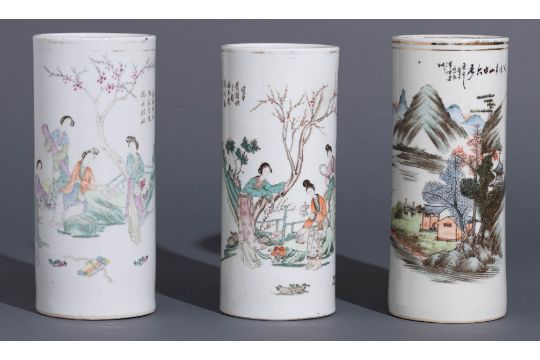 Six Chinese polychrome decorated cylindrical vases - Bild 2 aus 14