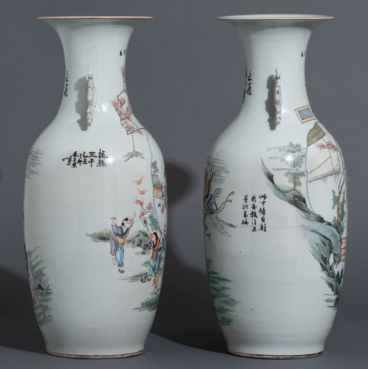 A pair of Chinese Qianjiang cai vases with double decoration - Image 5 of 7