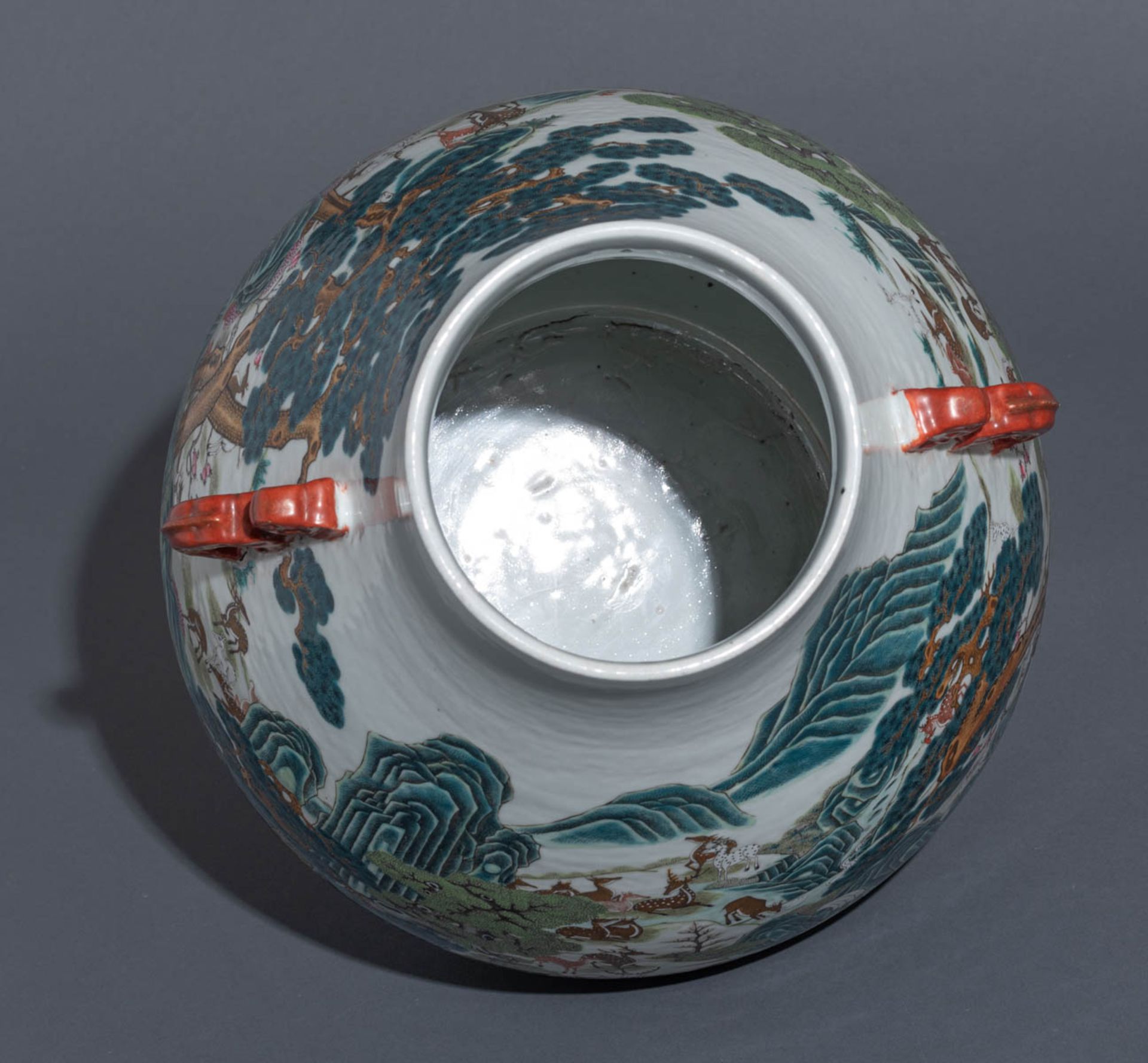 A Chinese yangcai hu vase - Bild 14 aus 16