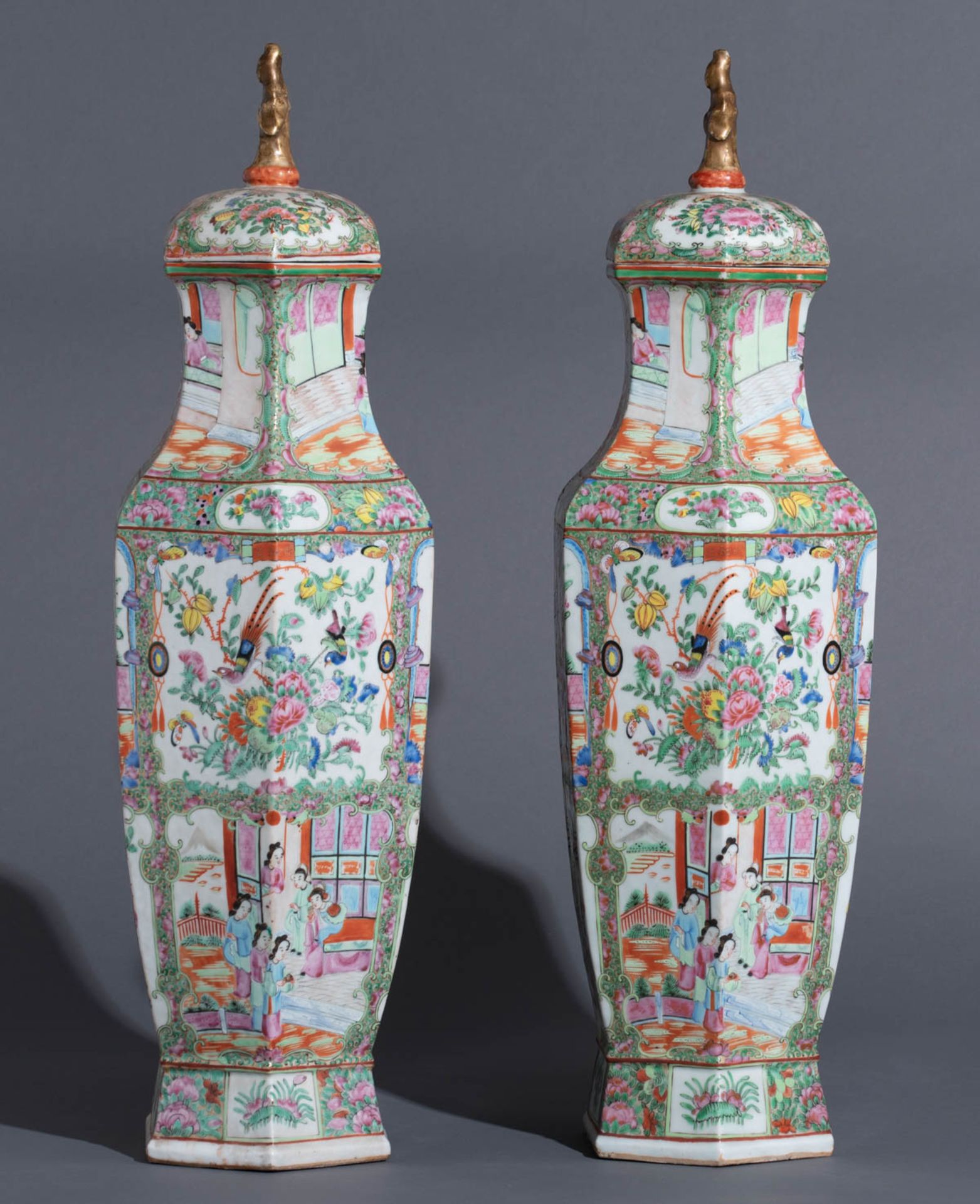 A pair of Chinese Canton famille rose lantern-shaped vases - Image 3 of 7