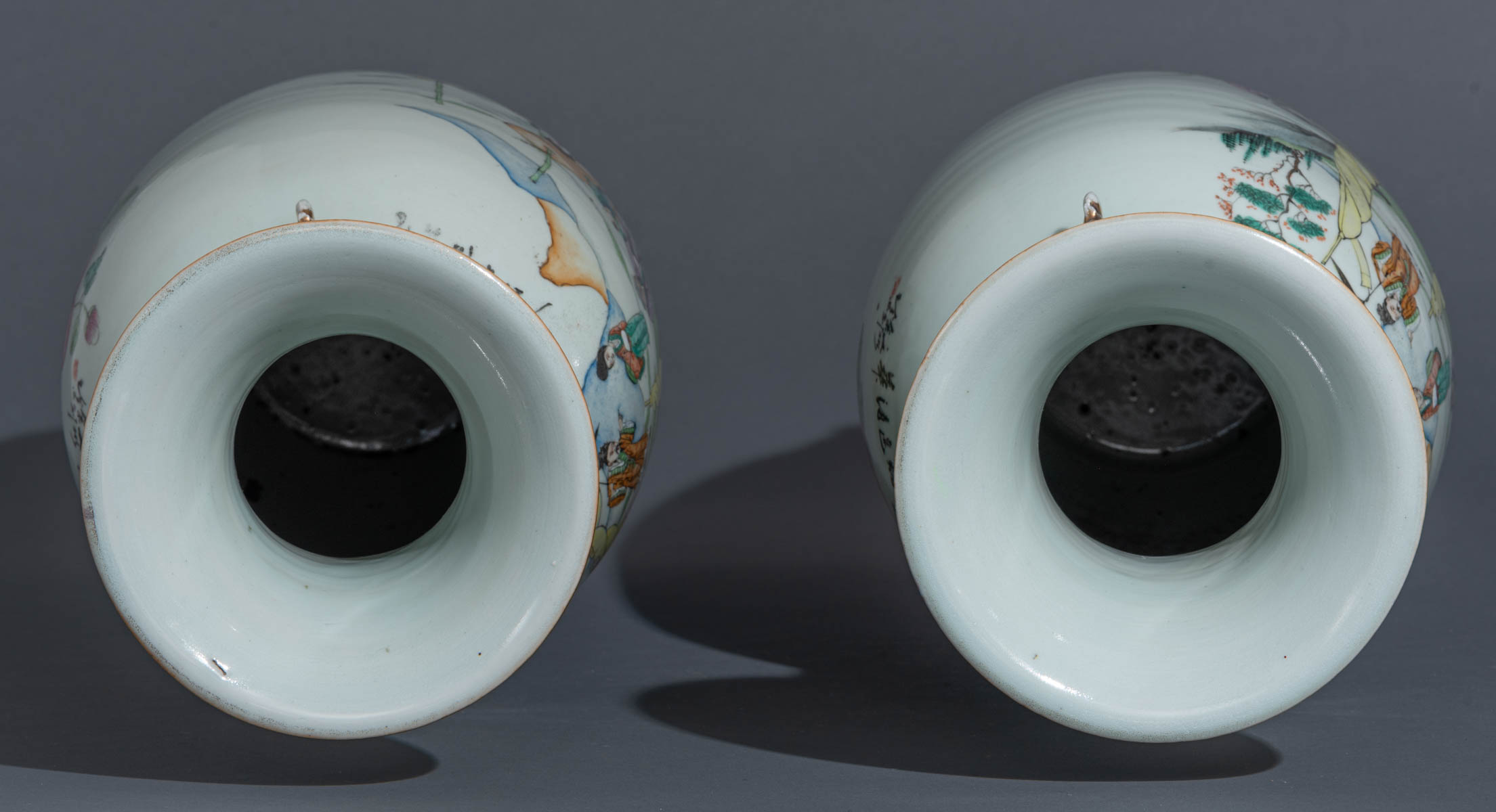 A pair of Chinese Qianjiang cai vases - Image 6 of 7