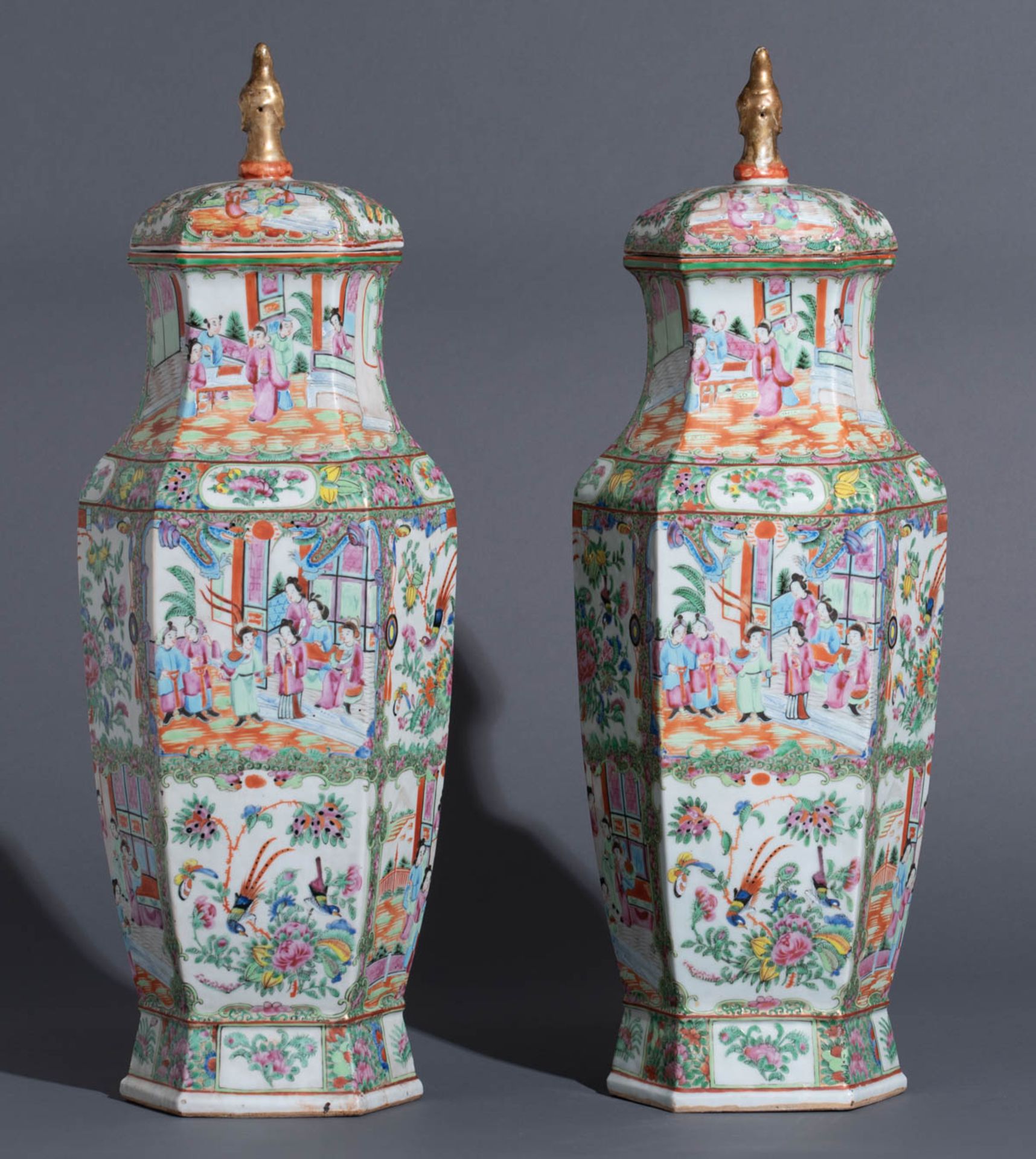 A pair of Chinese Canton famille rose lantern-shaped vases - Image 4 of 7