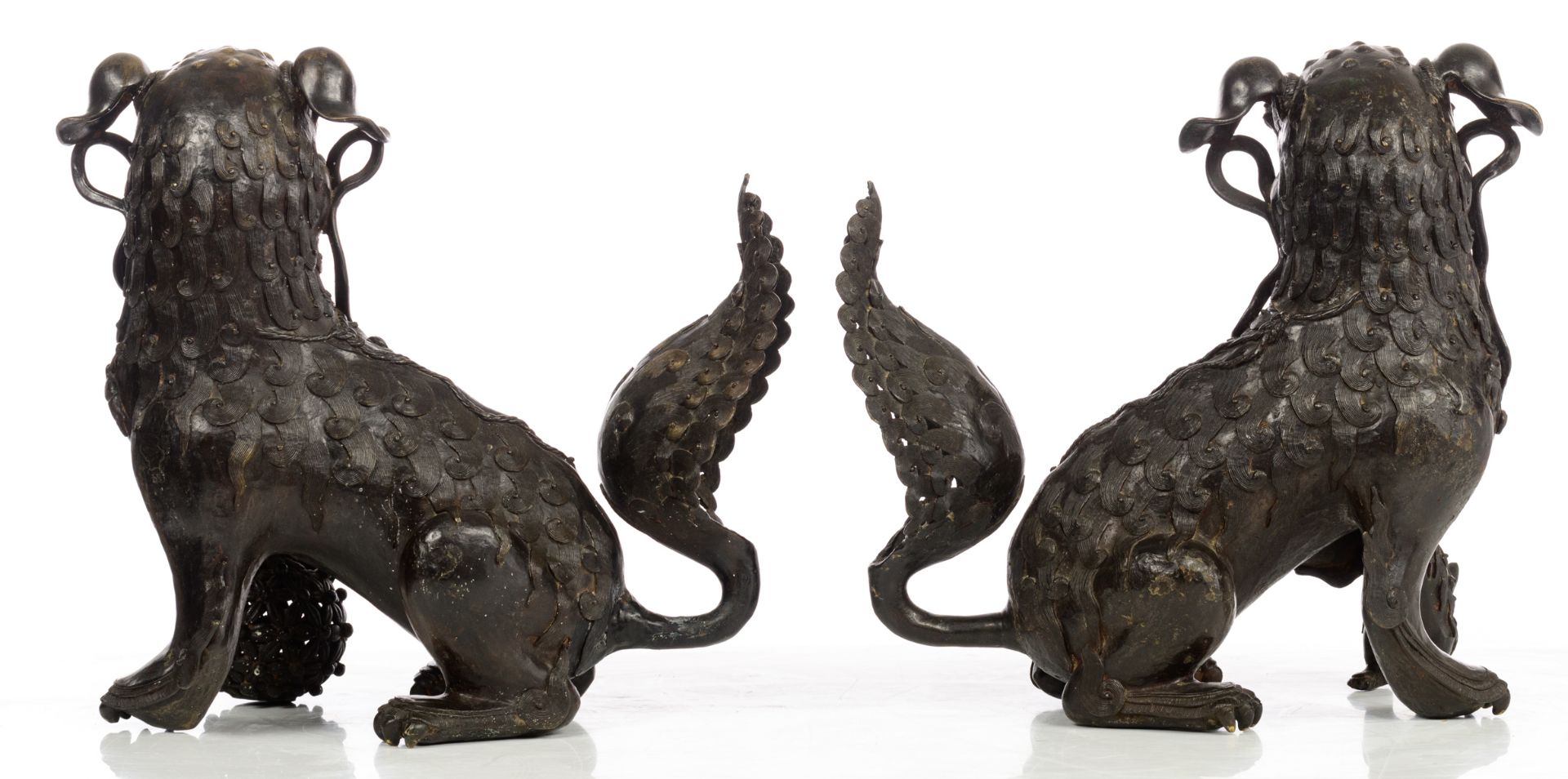 A pair of Japanese bronze playful Shishi dogs - Image 4 of 8