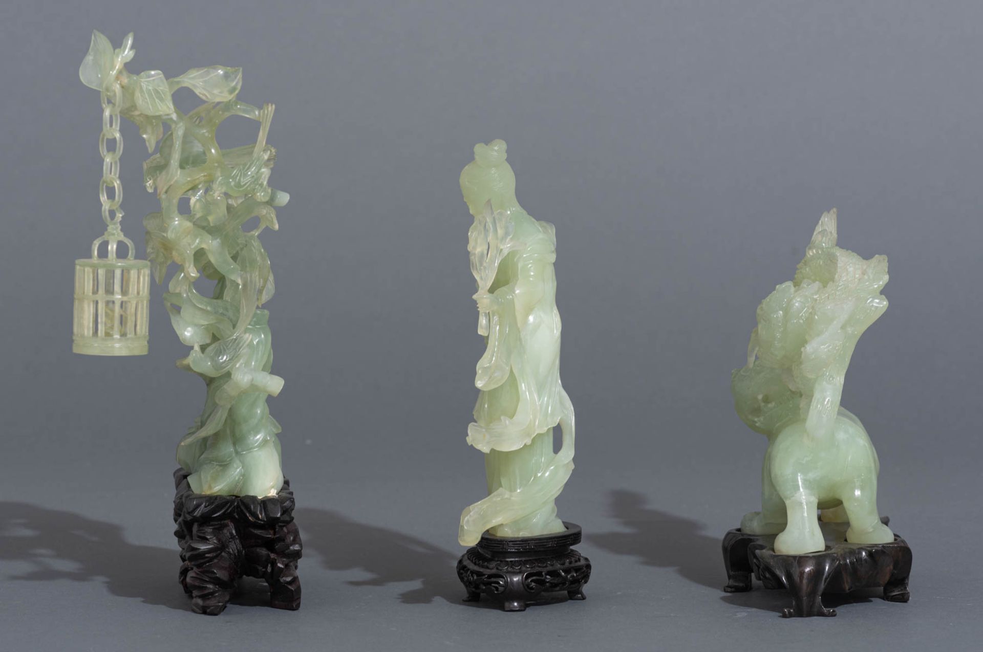 A collection of ten Chinese jade - Bild 7 aus 17