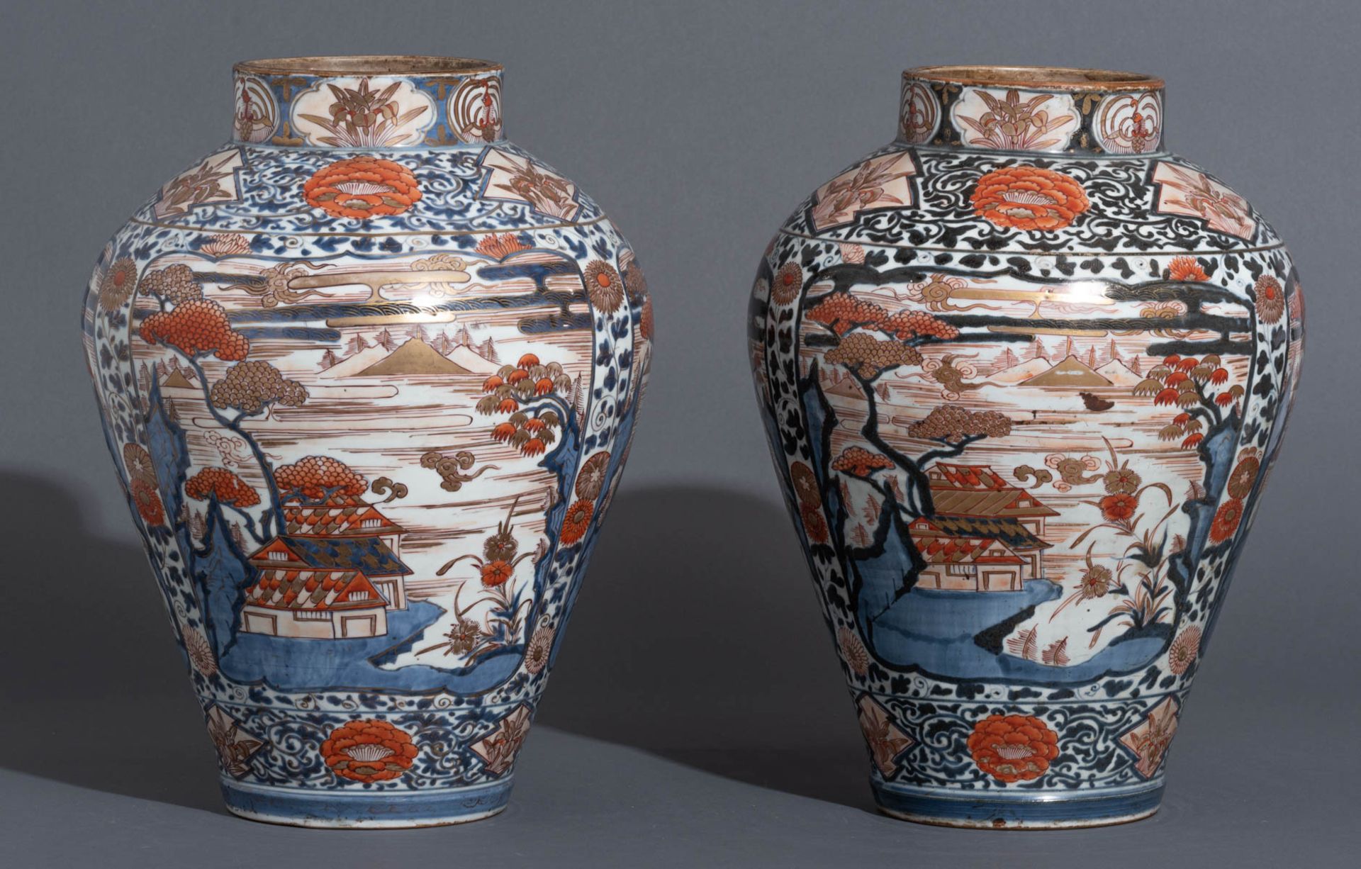 A pair of Japanese Imari covered vases - Image 3 of 8