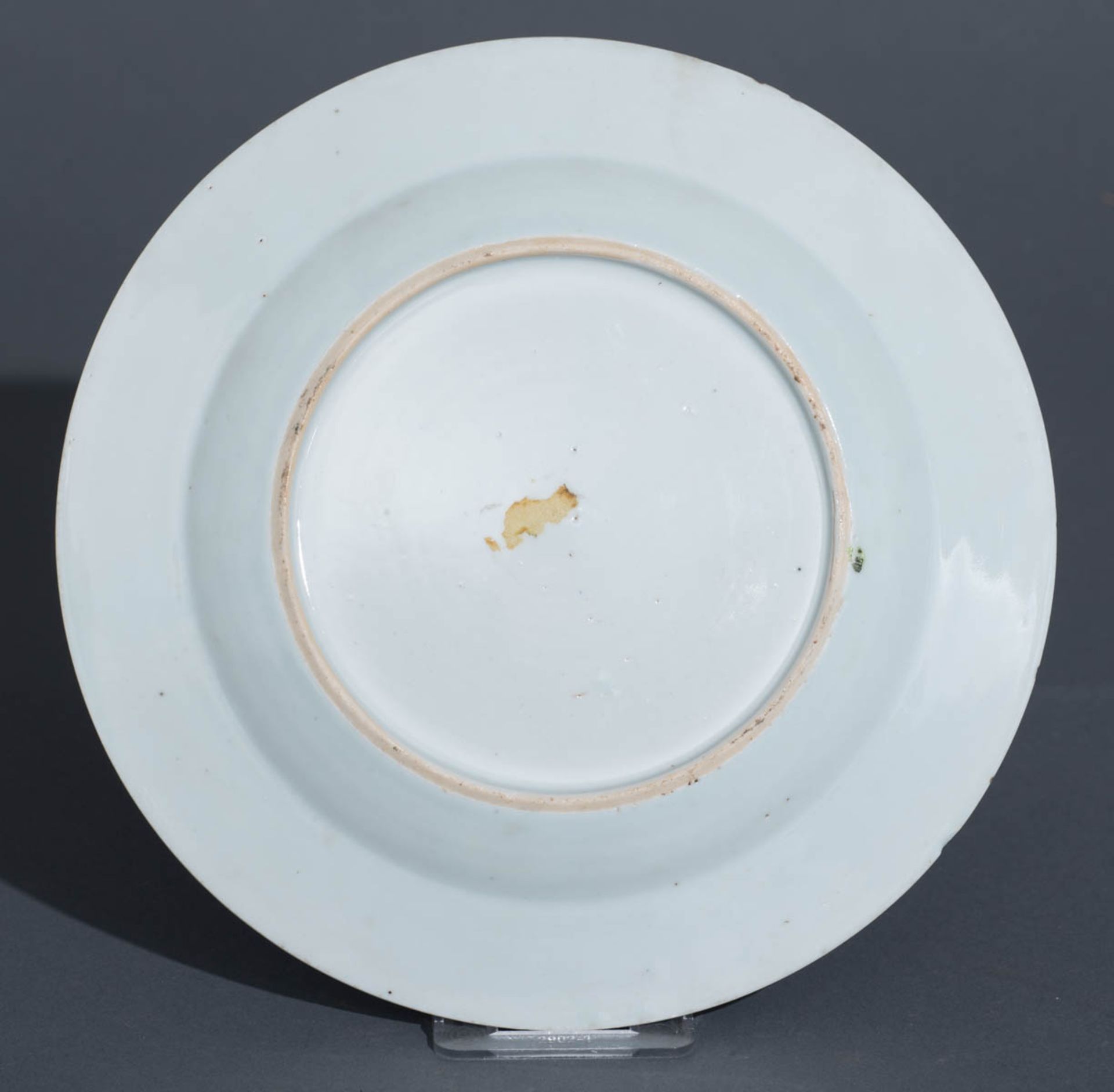 A Chinese blue and white and gilt floral decorated plate and a ditto bowl and cover; added eight dit - Image 21 of 29