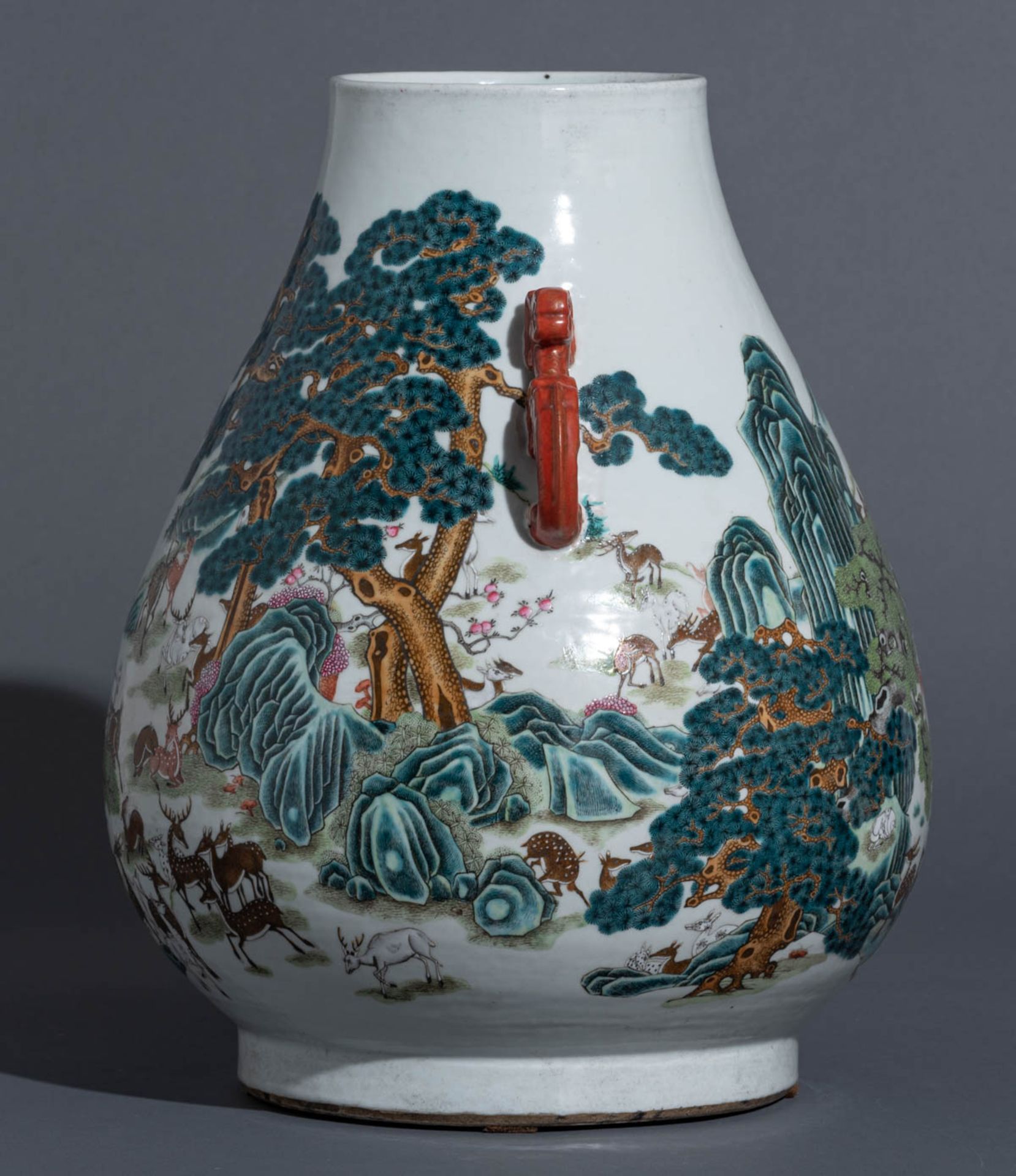A Chinese yangcai hu vase - Bild 13 aus 16