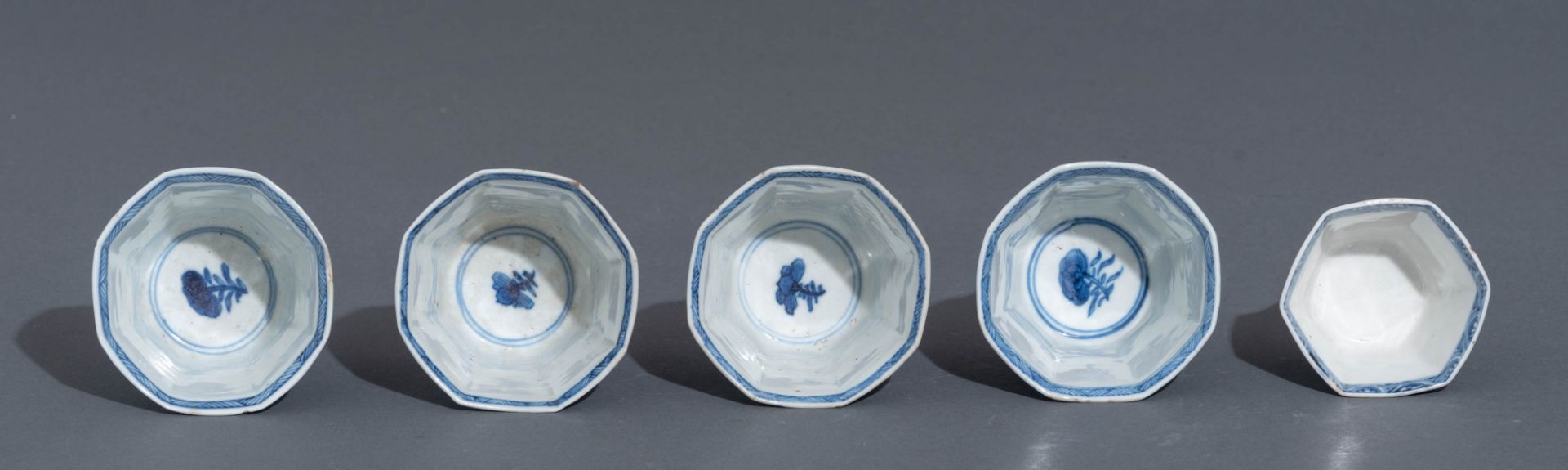 A lot of various Chinese blue and white cups and saucers - Image 6 of 11