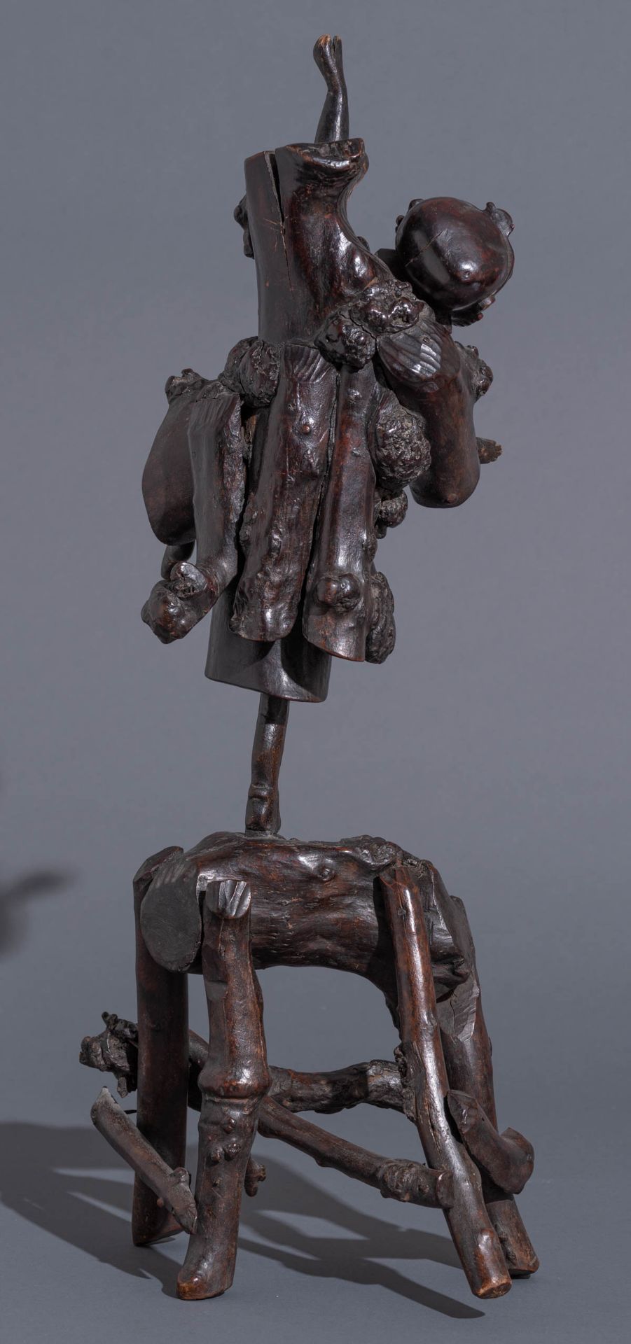 A Japanese boxwood figure of an Immortal - Image 4 of 5