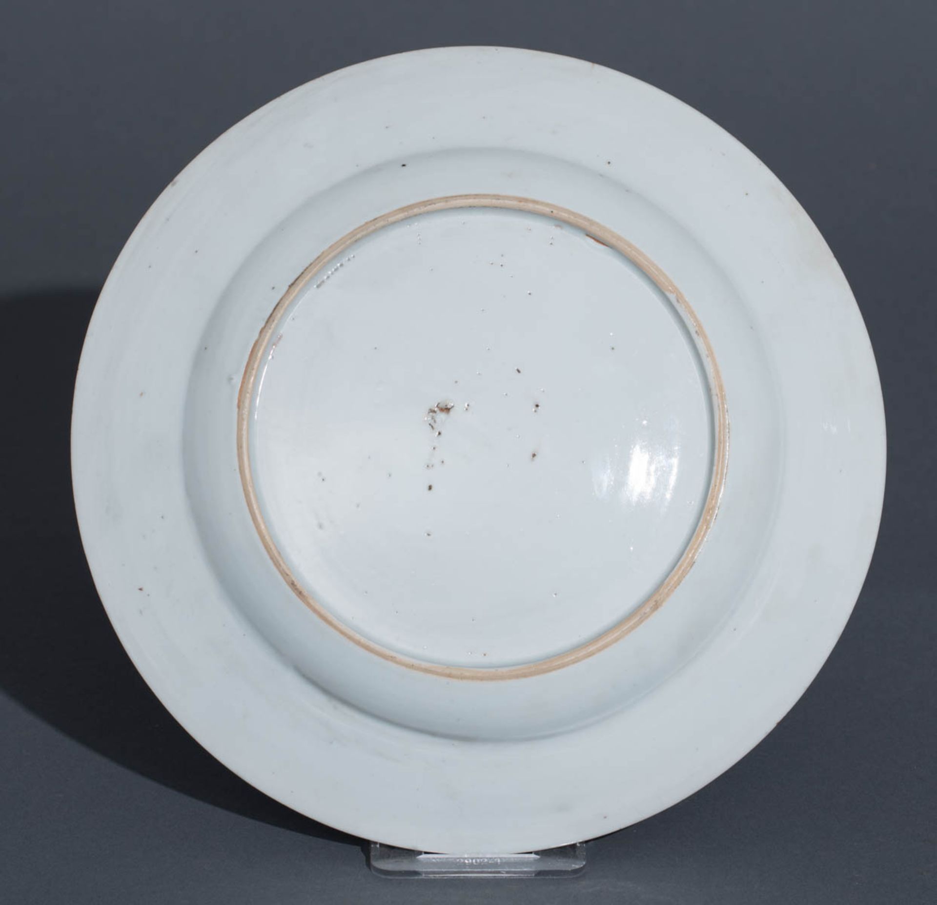 A Chinese blue and white and gilt floral decorated plate and a ditto bowl and cover; added eight dit - Image 13 of 29