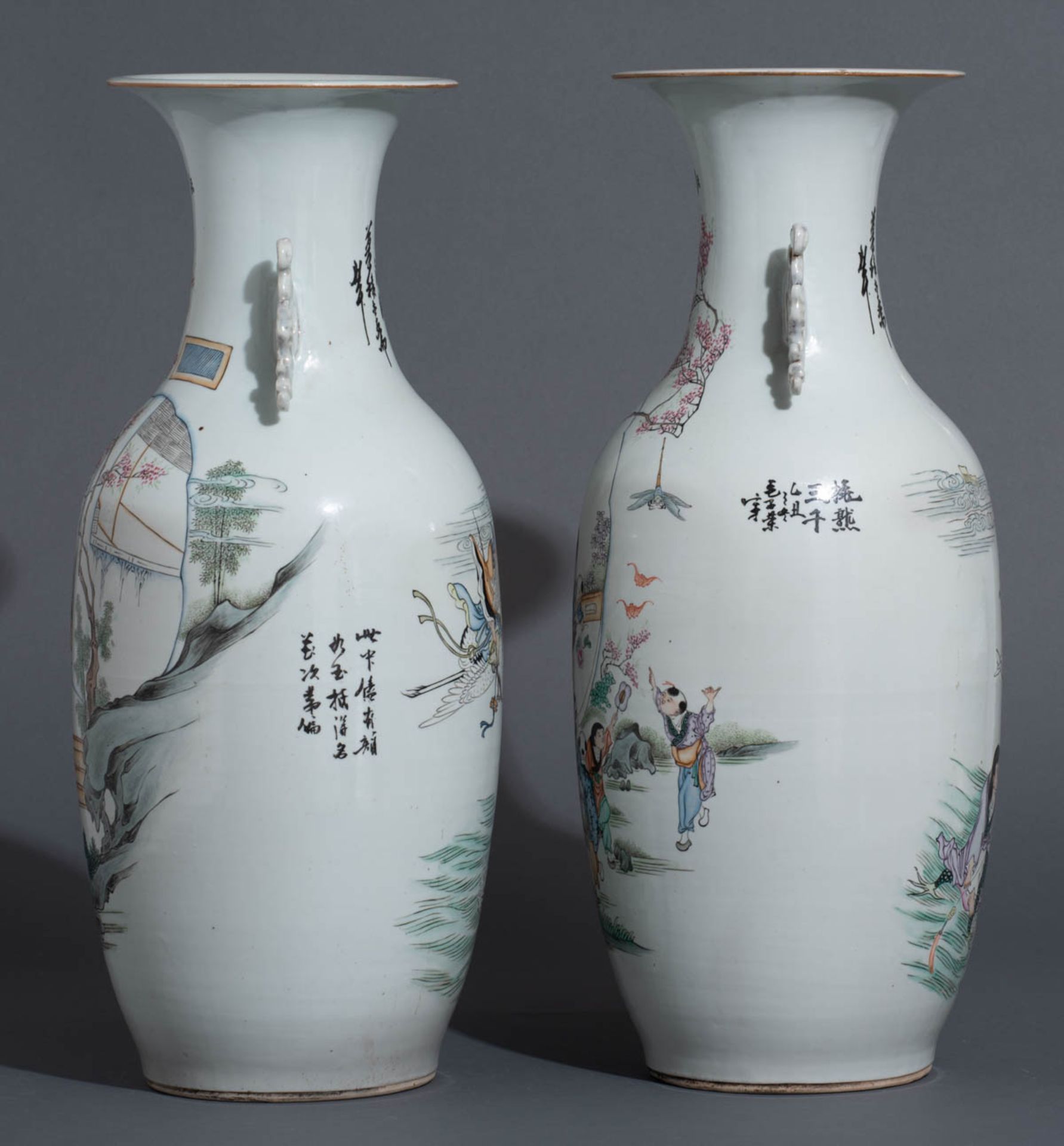 A pair of Chinese Qianjiang cai vases with double decoration - Bild 3 aus 7