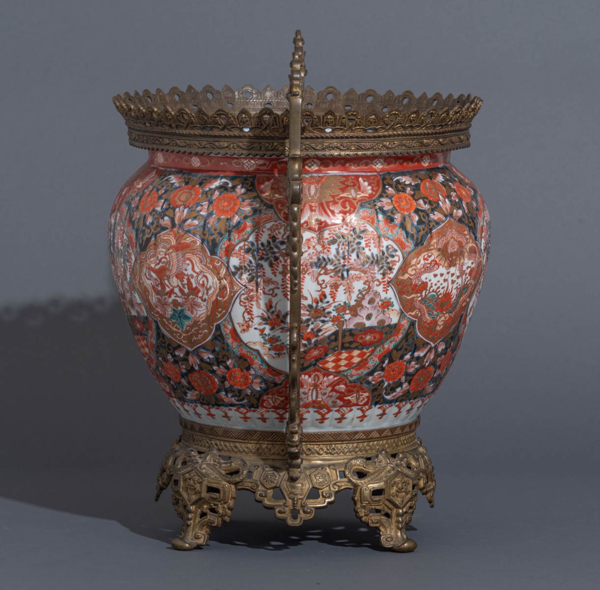 A Japanese floral decorated Imari jardinière with bronze mounts - Image 3 of 7