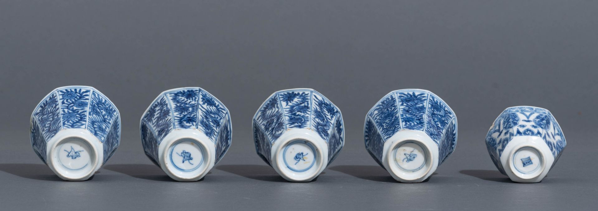 A lot of various Chinese blue and white cups and saucers - Image 7 of 11