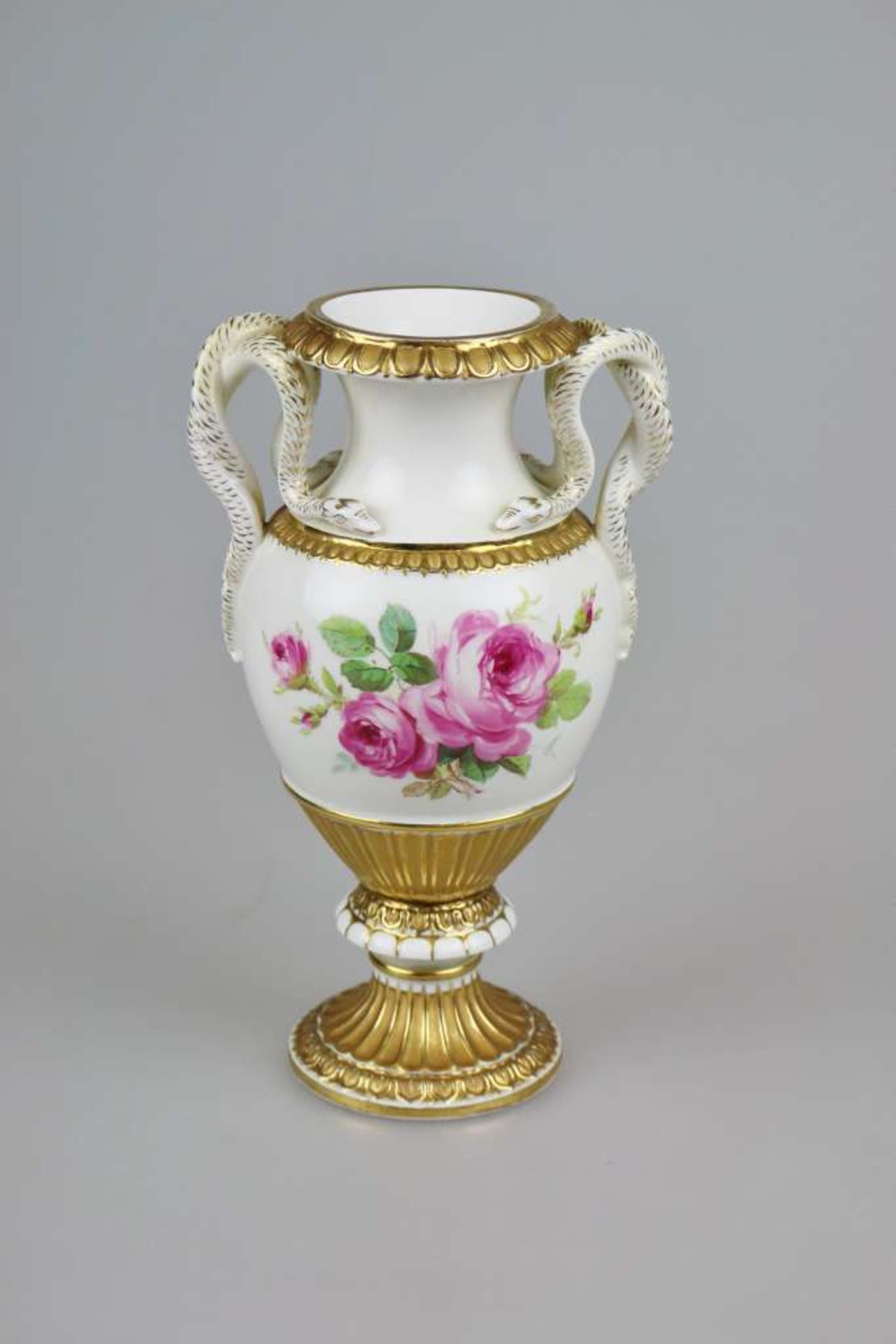 Meissen, Schlangenhenkelvase um 1900, Balusterform, trichterförmiger Standfuß, seitliche Handhaben