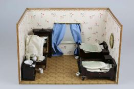 Puppenstube "Schlafzimmer", 1. H. 20. Jh., 1-Raum mit verglastem Fenster, Boden und Wände tapeziert,