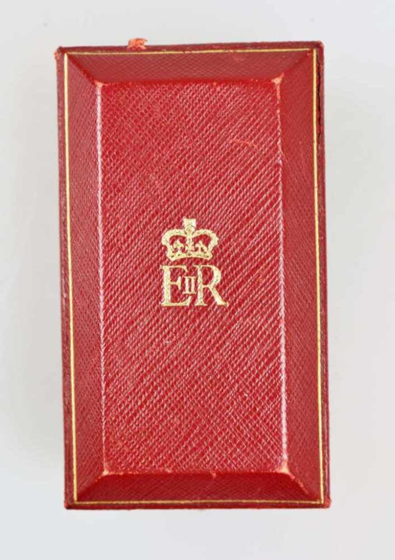 Royale Ephemera, Konvolut Ehrengeschenk von Königin Elisabeth II, bestehend aus: einem Dunhill - Bild 4 aus 5