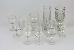 Konvolut Französisches Glas, um 1900, 13 Trinkgläser, vers. Modelle, farblos, Böden mit Abriss,