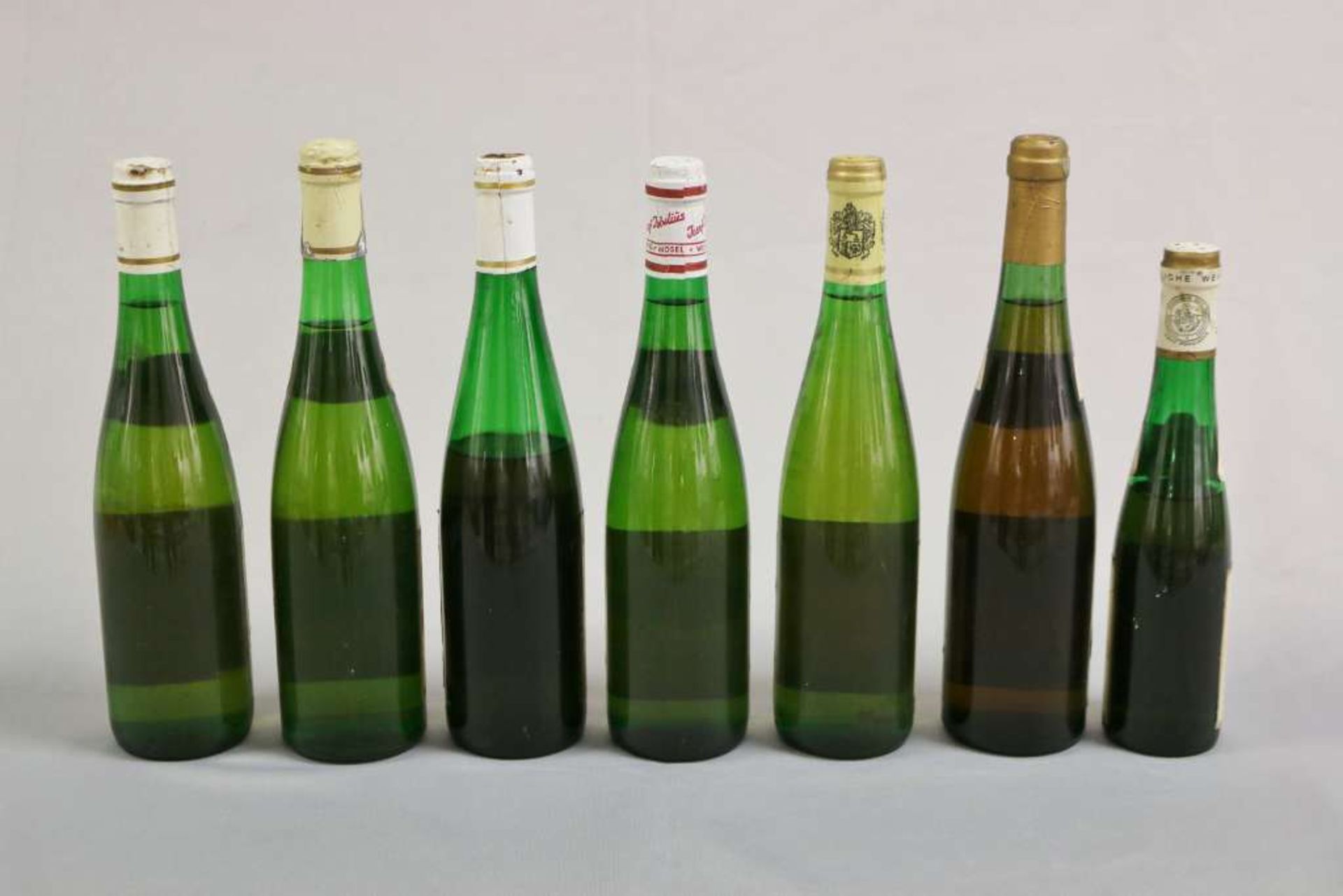 Weißwein u. Süßwein, 7 Flaschen, Mosel-Saar-Ruwer: Merler Königslay und Adler 1961 Beerenausleses; - Image 2 of 2