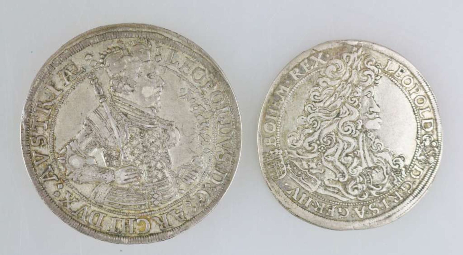 Paar Münzen: Österreich, Habsburg-Thaler, 1632, Hüftbild Leopold, Vs: UMSCHRIFT: LEOPOLDUS:D:G,