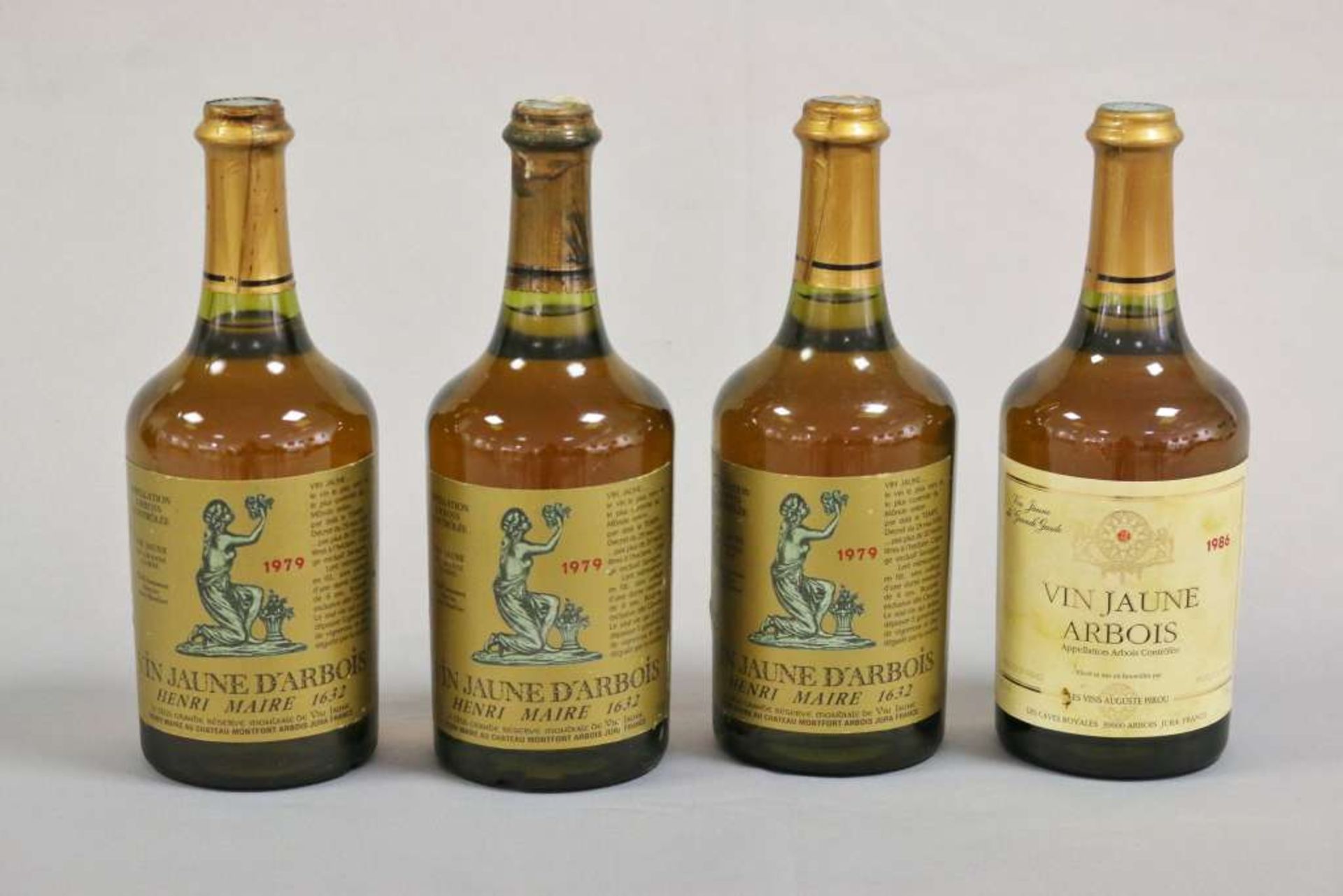 Weißwein, 4 Flaschen: 3x Arbois Vin jaune Henri Maire 1979, Jura; Flasche Vin Jaune Arbois 1986,