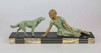 Art Deco, Figurengruppe, Art Menneville et Rochard, "Sitzende mit Setter", 1. H. 20. Jh., wohl