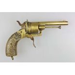 Zigarrenschneider in Form eines frühen Revolvers, um 1880, Revolvertrommel dient zur Aufnahme der