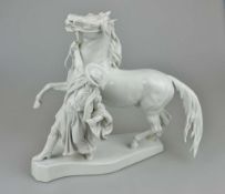 Herend große Porzellanfigur "Pferdebändiger", 20. Jh., Weißporzellan glasiert, am Boden Pressmarke