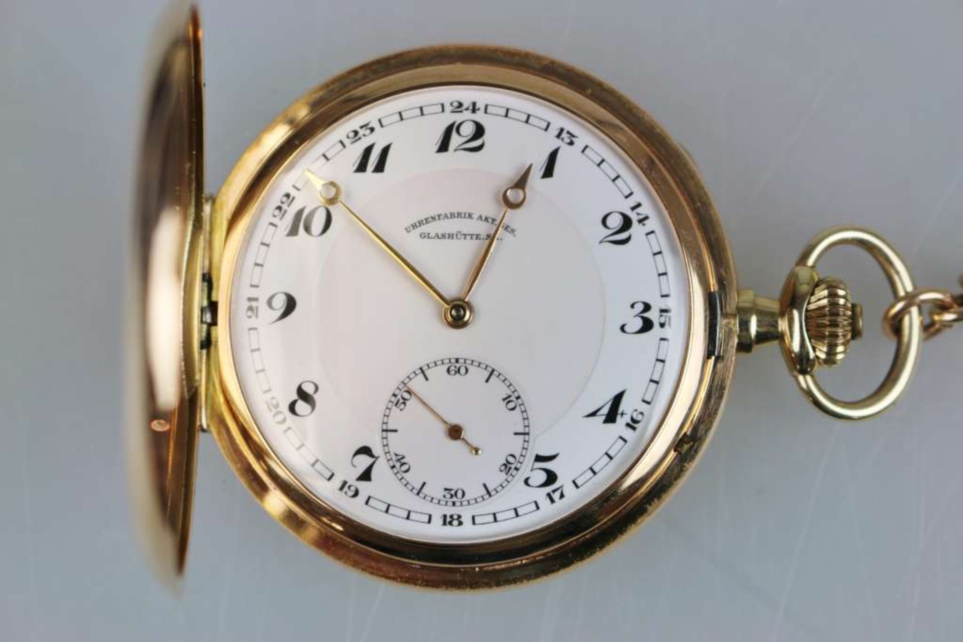 Taschenuhr Glashütte, Gehäuse und Staubdeckel 585er Gelbgold mit vergoldeter Uhrenkette, gepunzt, - Bild 2 aus 5