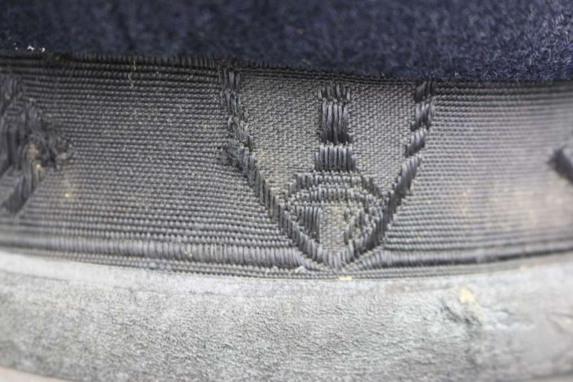 Schirmmütze des Kyffhäuserbundes, blauschwarzer Wollfilz, Hutband aus Kunstseidenrips mit - Bild 2 aus 3