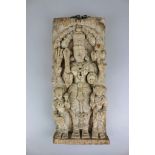 Prozessionsholz, Gott Vishnu, Indien, 19./ 20. Jh., Relief geschnitzt, Darstellung des vierarmigen