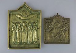 Zwei Bronze-Ikonen, Russland, 19. Jh., Bronze, reliefiert gegossen. H.: 10 u. 15 cm.