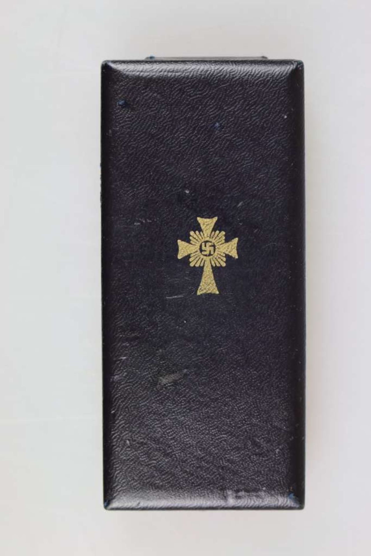 Mutterkreuz in Gold am Band, im original Verleihungsetui des Herstellers Friedrich Linden, - Bild 3 aus 5