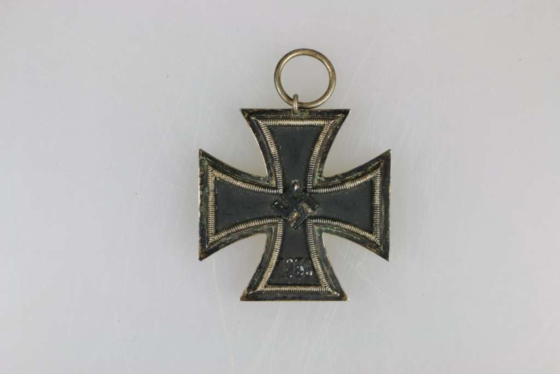 Eisernes Kreuz 1939, Kreuz 2. Klasse im schwarzen Klapp-Etui mit Drücker. Dazu Deutsches - Bild 5 aus 8