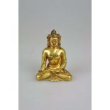 Buddha im Lotussitz, wohl Bhutan um 1900, vermutlich feuervergoldete Bronze, in der Art des