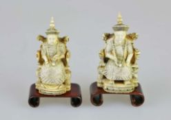 Schachfiguren, Kaiser und Kaiserin, China, um 1950, Bein, H.: ca. 12 cm. Minimale Abbrüche.