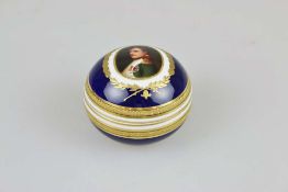 Deckeldose, Napoleon I., Augarten, Wien, Mitte 20. Jh., polychrom gefasst mit Goldstaffage, Por