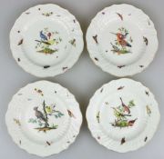 Meissen, 4er Satz Teller, um 1900, polychrom gefasst mit Goldrand, im Spiegel 