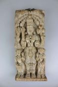 Prozessionsholz, Gott Vishnu, Indien, 19./ 20. Jh., Relief geschnitzt, Darstellung des vierarmi