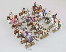 Starlux, 18 militärische Reiterfiguren, Frankreich 2. H. 20. Jh., Kunststoff, polychrom gefass