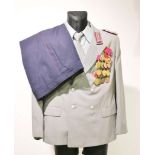 DDR, Uniform eines Majors der Zivilverteidigung, bestehend aus: Jacke, Hose, Hemd, Krawatte, al