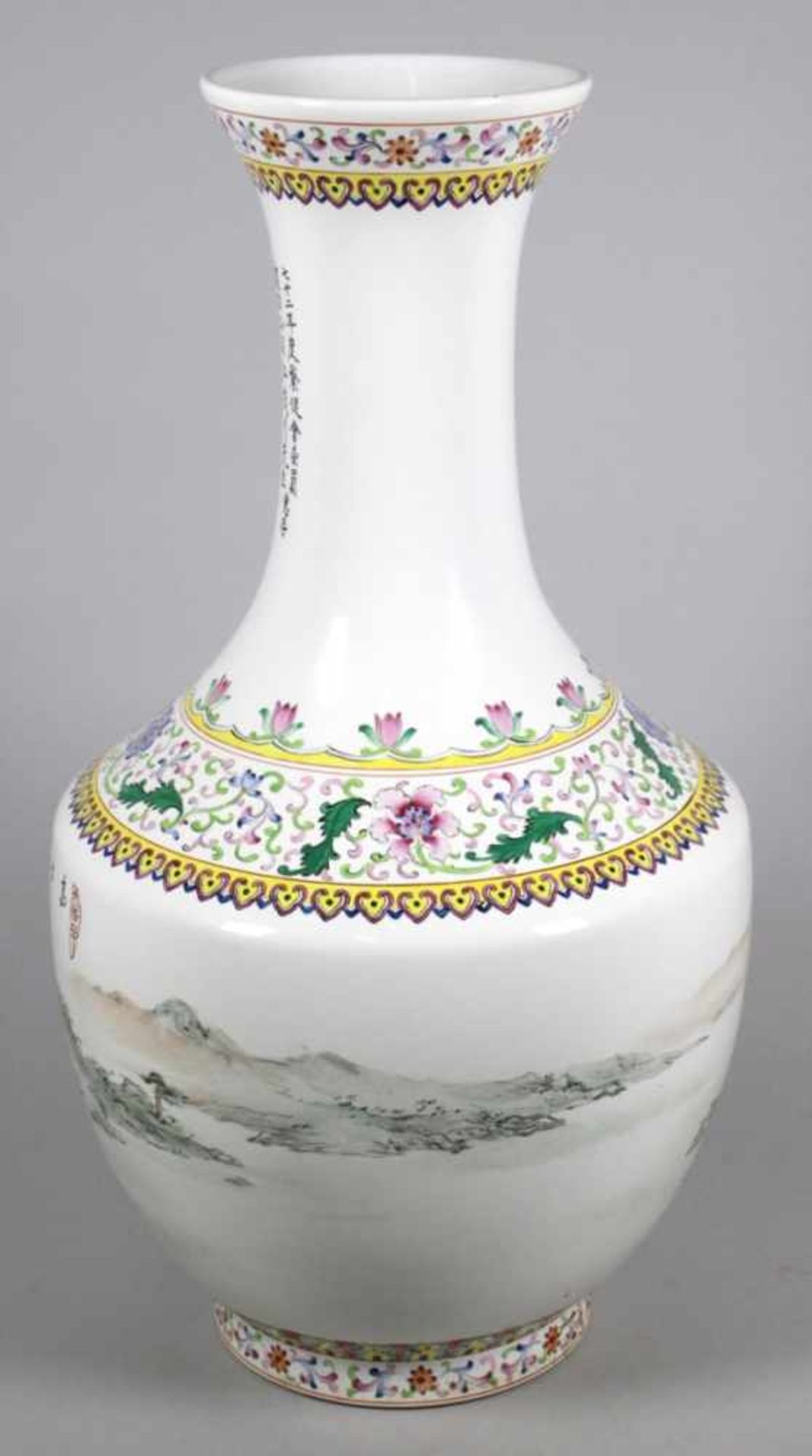 Keramik-Ziervase, China, 2. Hälfte 20. Jh., runder Stand, bauchiger Korpus,< - Bild 2 aus 4