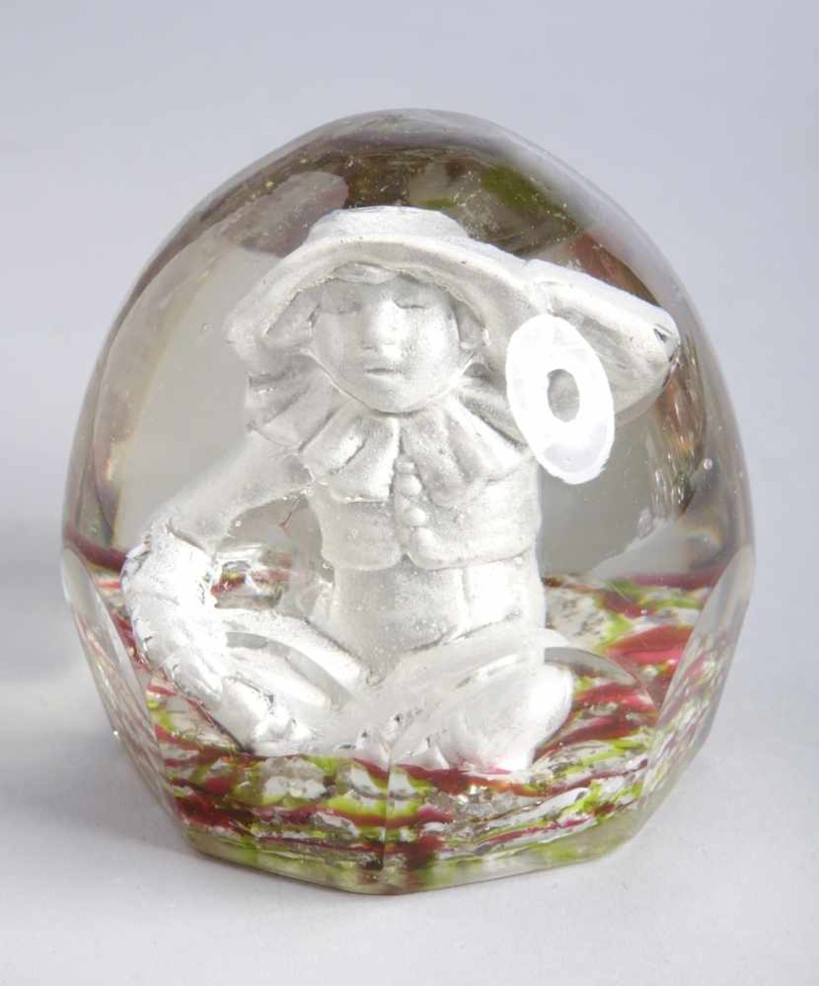 Glas-Paperweight, wohl Böhmen/Tschechoslowakei, um 1890-1920, achteckiger Stand, schwerer<