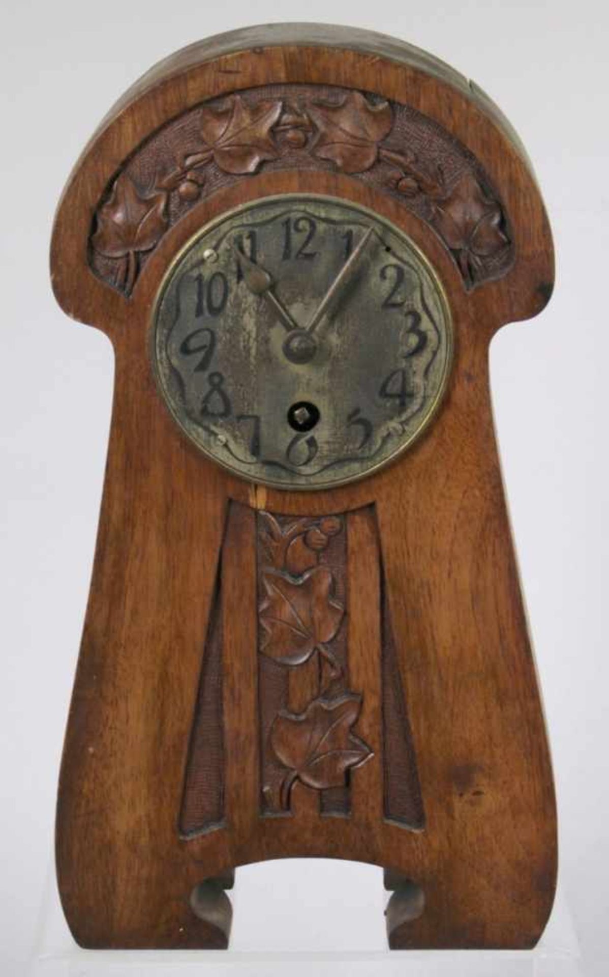Kaminuhr, dt., um 1900, Holzgehäuse, Ankerwerk, H 27 cm, intakt, Schlüssel und Pendel<b